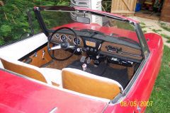 Louer une FIAT 850 Spider de de 1966 (Photo 4)