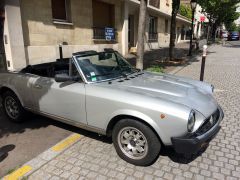 Louer une FIAT Spider Europa de de 1984 (Photo 3)