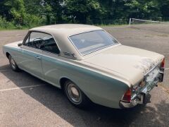 Louer une FORD 20 MTS Hard Top de de 1965 (Photo 2)
