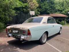 Louer une FORD 20 MTS Hard Top de de 1965 (Photo 4)