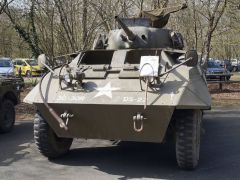 Louer une FORD A M 8 de 1943 (Photo 0)