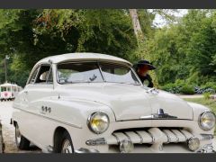 Louer une FORD Coach de de 1952 (Photo 1)