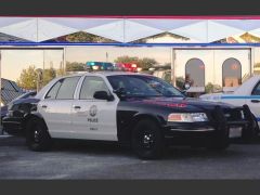 FORD Crown Victoria Police (Photo 1)