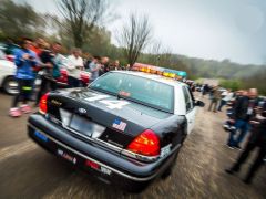 Louer une FORD Crown Victoria Police de de 2001 (Photo 2)