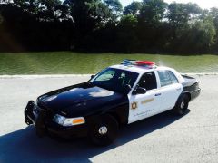 FORD Crown Victoria Police (Photo 1)