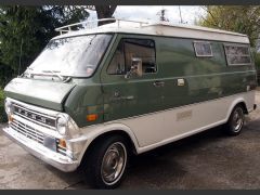 Louer une FORD Econoline 200 de de 1971 (Photo 1)