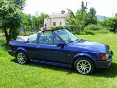 Louer une FORD Escort XR3i Hawaï de de 1990 (Photo 2)