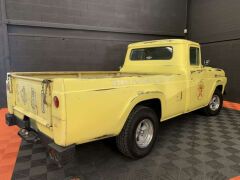 Louer une FORD F100 de de 1960 (Photo 2)