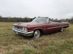 FORD Galaxie 500XL (Photo 1)