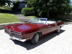 Louer une FORD Galaxie XL de de 1969 (Photo 2)