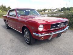 Louer une FORD Mustang 200CV de de 1965 (Photo 1)