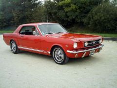 FORD Mustang (215CV) (Photo 1)