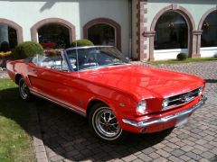 Louer une FORD Mustang 225CV de de 1965 (Photo 1)