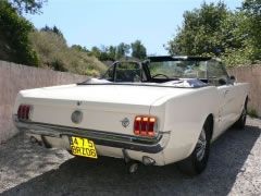 Louer une FORD Mustang 300 CV de de 1966 (Photo 2)