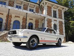 Louer une FORD Mustang  de 1966 (Photo 2)