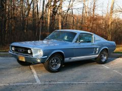 Louer une FORD Mustang Fastback GTA de de 1967 (Photo 1)