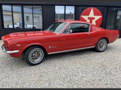 FORD Mustang Fastback de 1965 en location pour mariage dans le Calvados