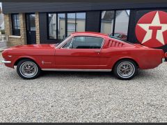 FORD Mustang Fastback de 1965 en location pour mariage dans le Calvados