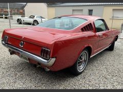 FORD Mustang Fastback de 1965 en location pour mariage dans le Calvados