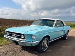 FORD Mustang GT (Photo 1)