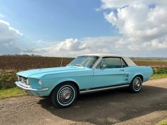 FORD Mustang GT (Photo 2)