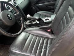 Louer une FORD Mustang Shelby 507CV de de 2007 (Photo 3)