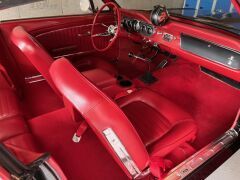 Louer une FORD Mustang V8 289 GT de de 1965 (Photo 5)