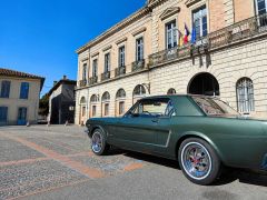 FORD Mustang (Photo 4)