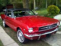 Louer une FORD Mustang de 1965 (Photo 0)