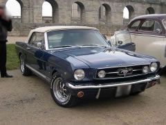 Louer une FORD Mustang de de 1965 (Photo 1)