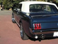 Louer une FORD Mustang de de 1965 (Photo 4)