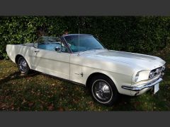 Louer une FORD Mustang de de 1965 (Photo 3)