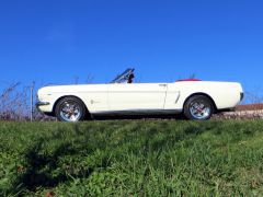 Louer une FORD Mustang de de 1965 (Photo 2)