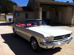 Louer une FORD Mustang de 1965 (Photo 1)