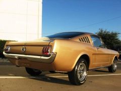 Louer une FORD Mustang de de 1965 (Photo 5)