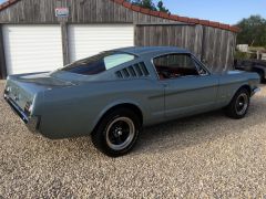 Louer une FORD Mustang de de 1965 (Photo 3)