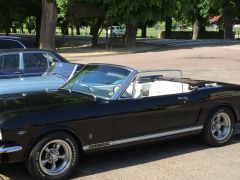 FORD Mustang (Photo 4)