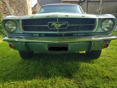 FORD Mustang (Photo 1)