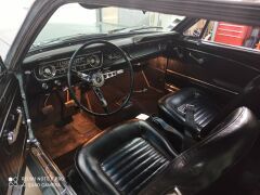 Louer une FORD Mustang de de 1965 (Photo 4)