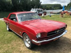 Louer une FORD Mustang de 1965 (Photo 0)