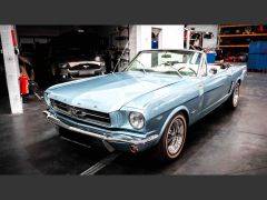 FORD Mustang (Photo 1)