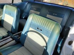 FORD Mustang (Photo 3)
