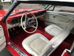 FORD Mustang de 1966 en location pour mariage dans l'Eure