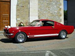 Louer une FORD Mustang de 1966 (Photo 1)