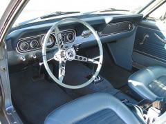 Louer une FORD Mustang de de 1966 (Photo 5)