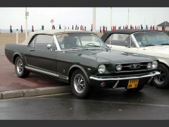 Louer une FORD Mustang de de 1966 (Photo 2)