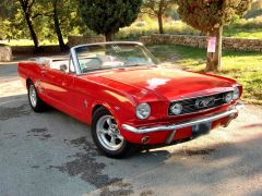 Louer une FORD Mustang de de 1966 (Photo 1)