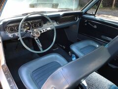 Louer une FORD Mustang de de 1966 (Photo 4)