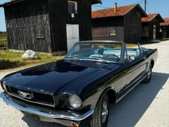 FORD Mustang (Photo 1)