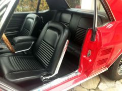 FORD Mustang (Photo 4)